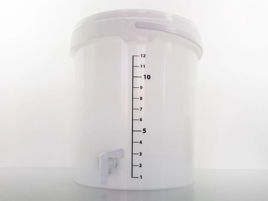 Jäskärl 15-liter med lock och tappkran